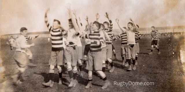 historic picture of schoolboys in a lineout